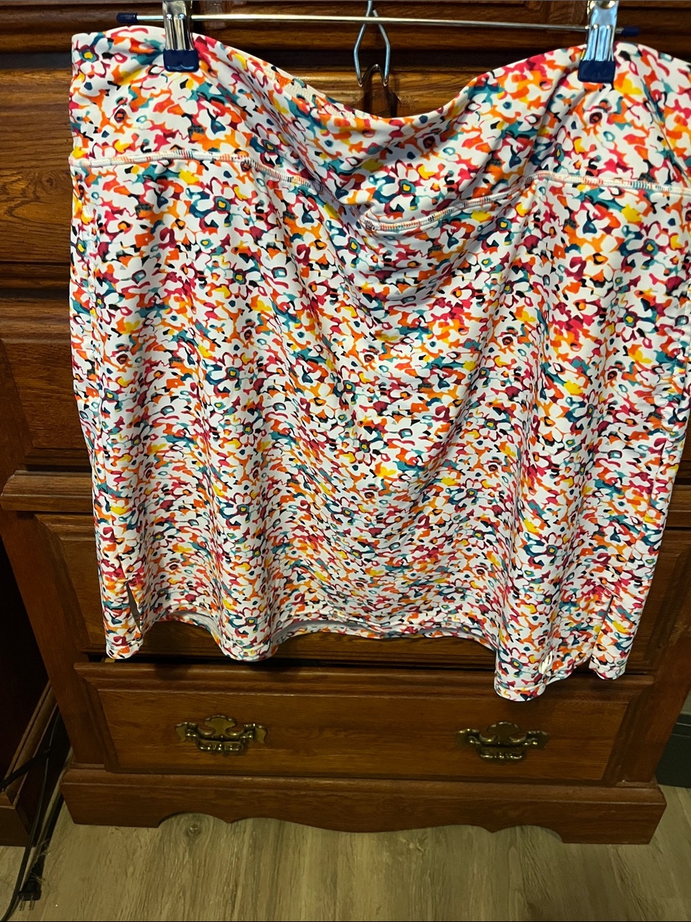 Women's White Floral Print Skort Multicolor